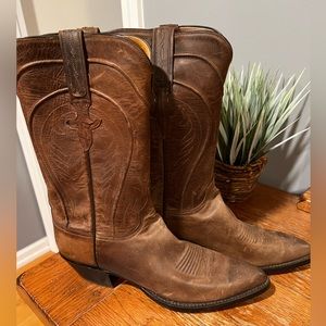 Lucchese brown cowboy boots size 8